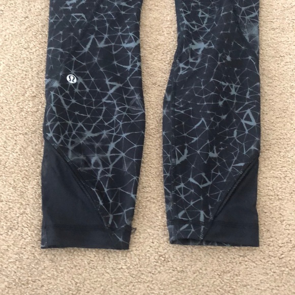 women’s Lululemon Geometric Pants with Zippers - Picture 6 of 7
